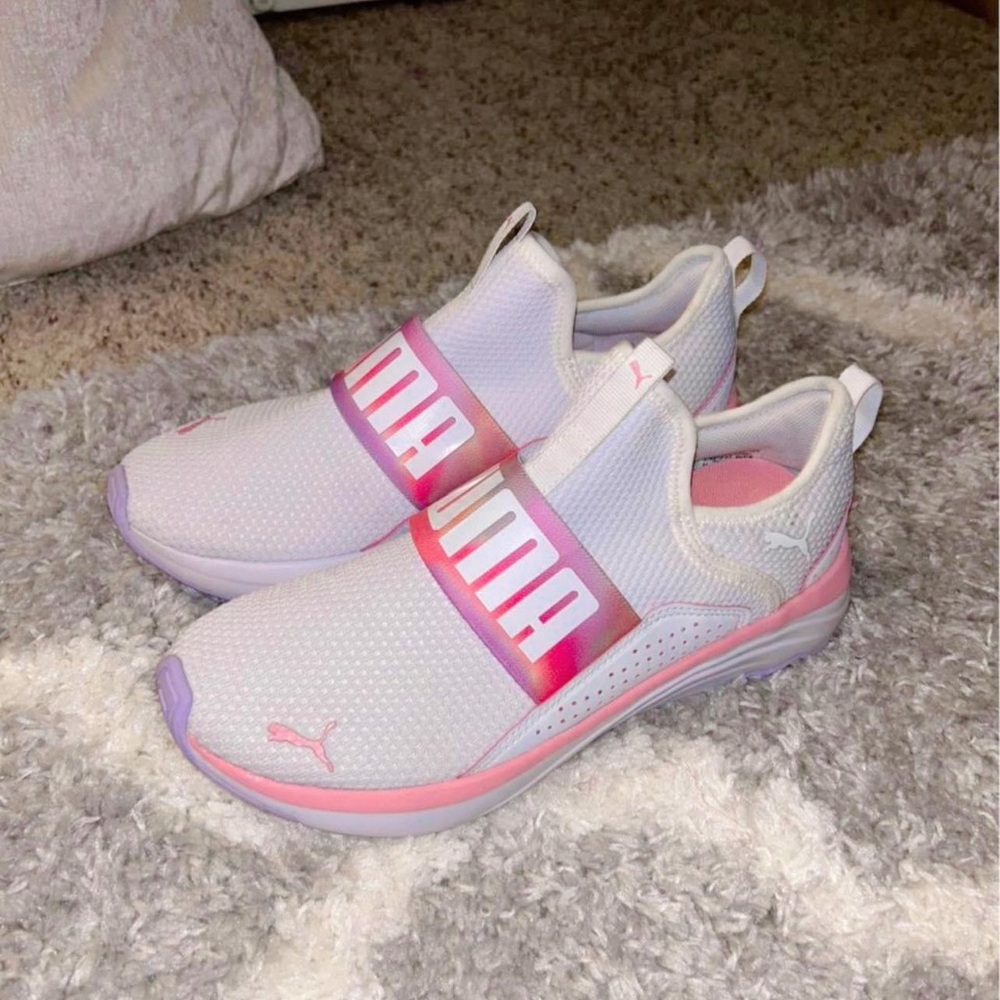 Puma Shoes size 6.5 youth 8 Women